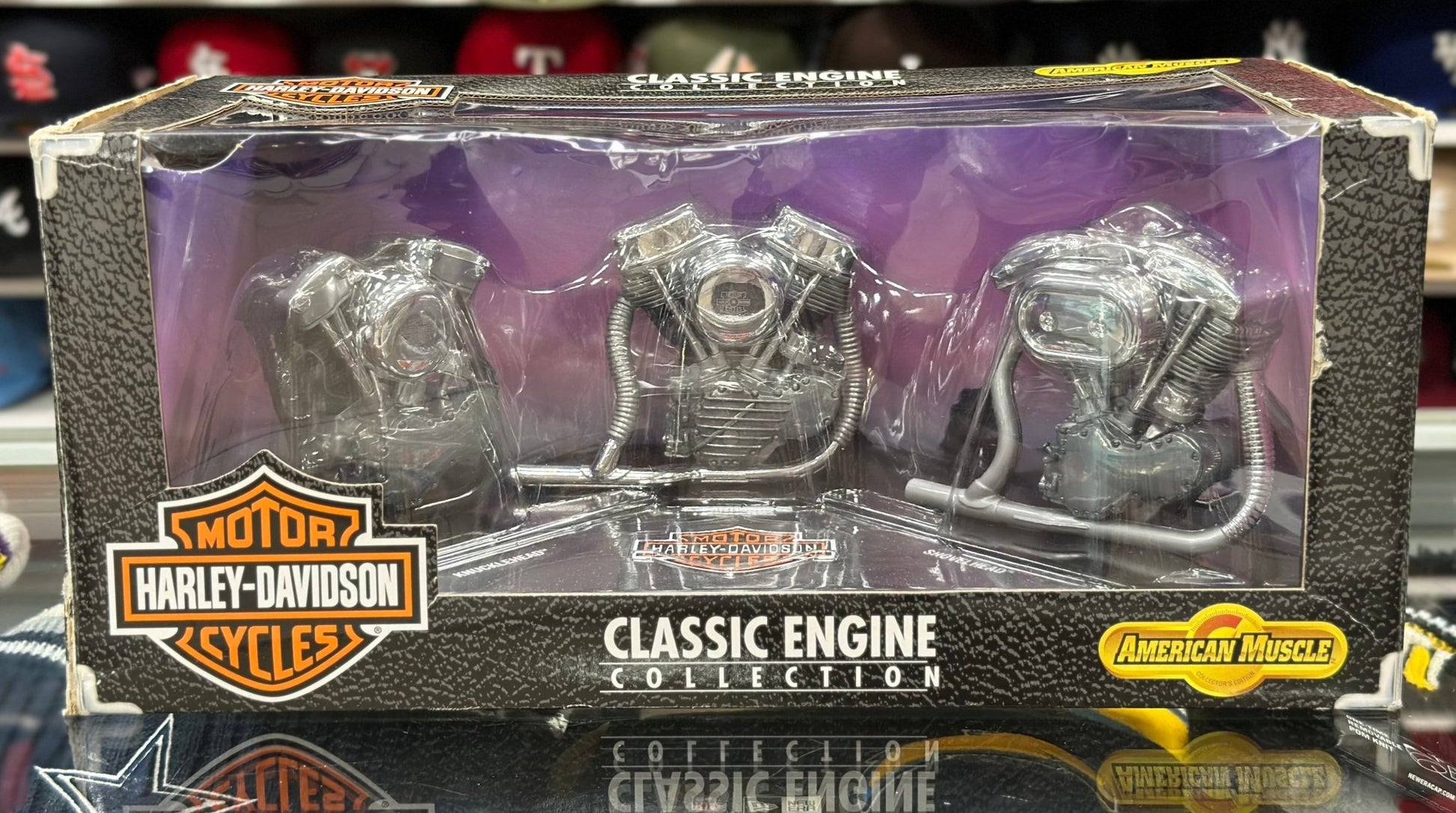 American Muscle Harley Davidson 'Classic Engine Collection' 1/18 Scale Diecast Model | New - Product Image