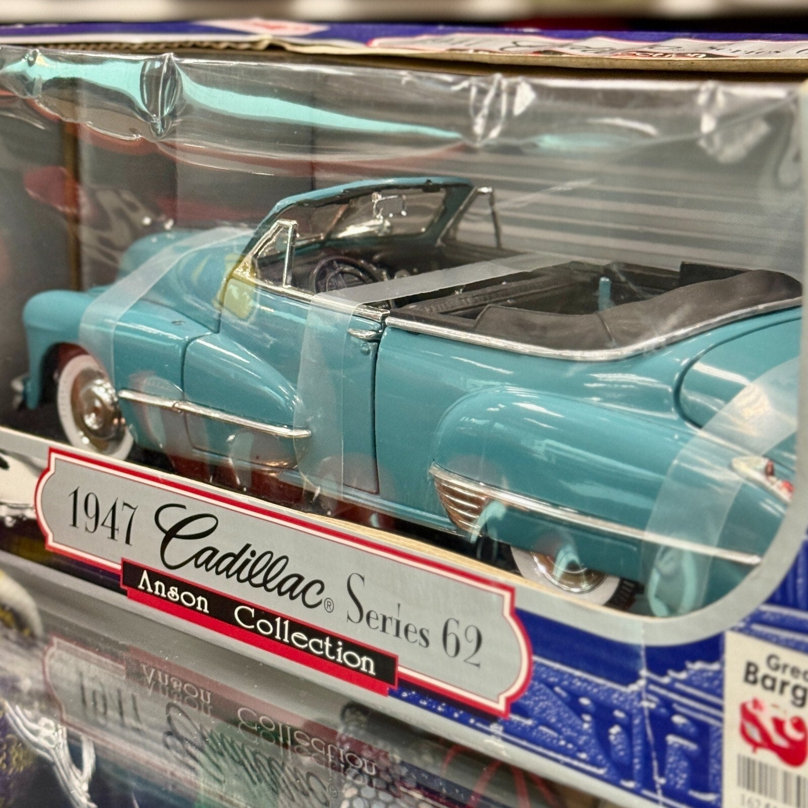 Anson 1947 Cadillac Series 62 Convertible Aqua 1/18 Scale Diecast Model Car | New - Product Image