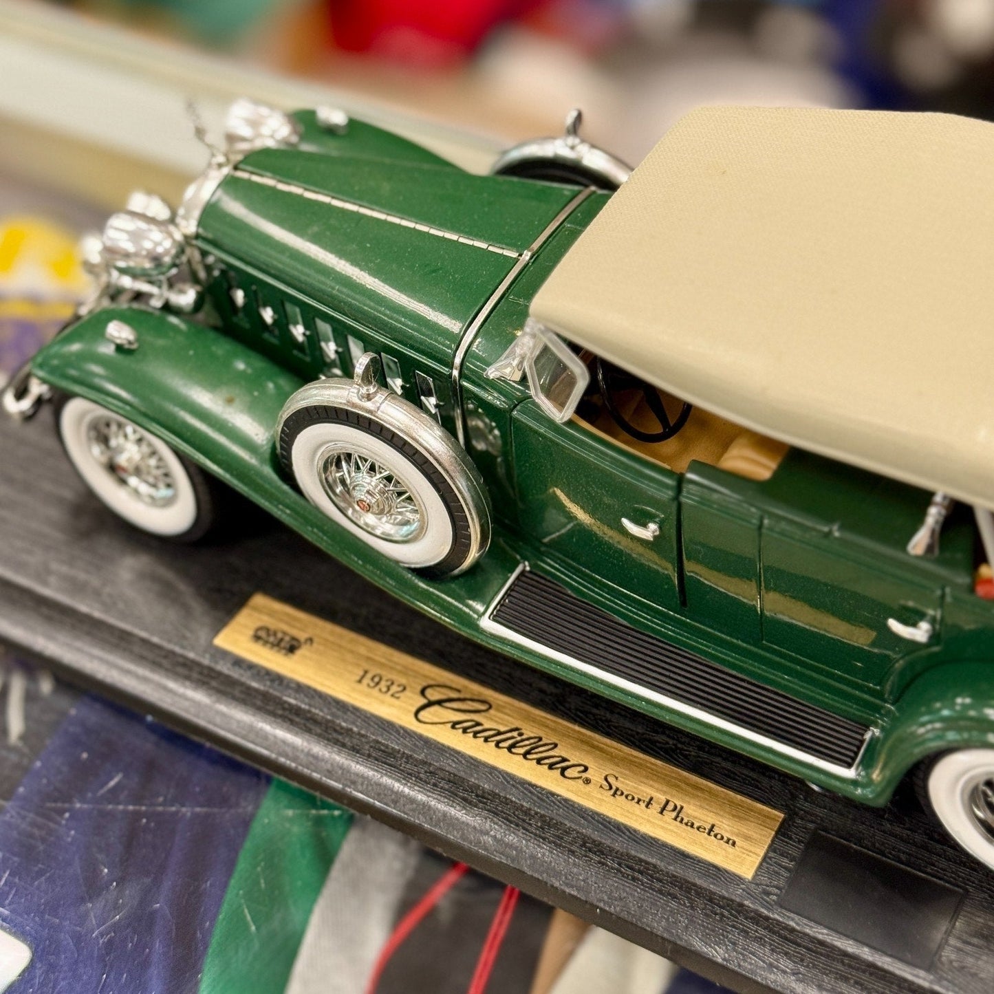 Anson Classics 1932 Cadillac Sports Phaeton Green 1/18 Scale Diecast Model Car | New - Product Image