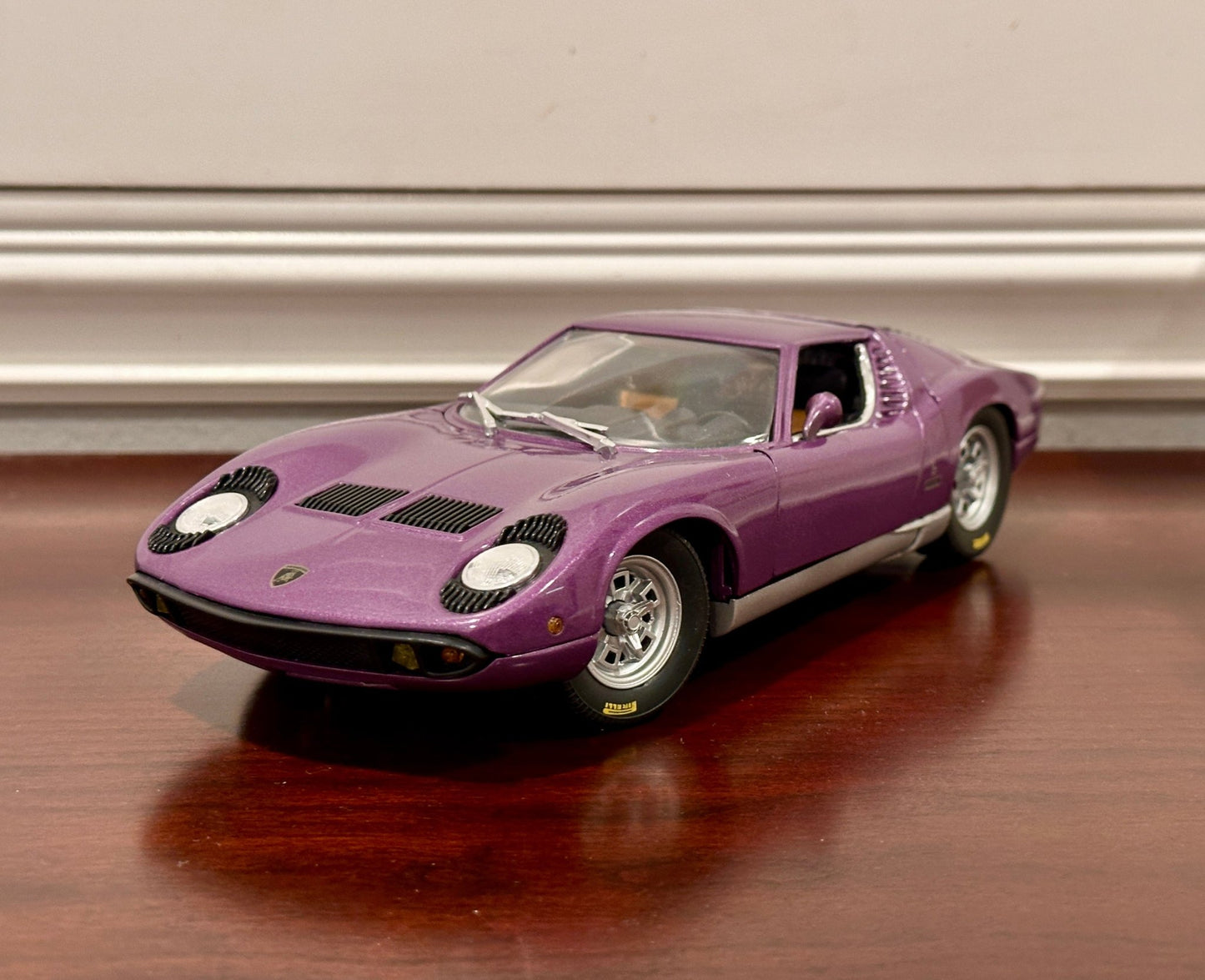 Anson Classics Lamborghini Miura SV SE30 Purple 1/18 Scale Diecast Model Car - Product Image