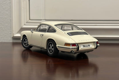 AUTOart 1967 Porsche 911S Crème 1/18 Scale Diecast Model Car - Product Image