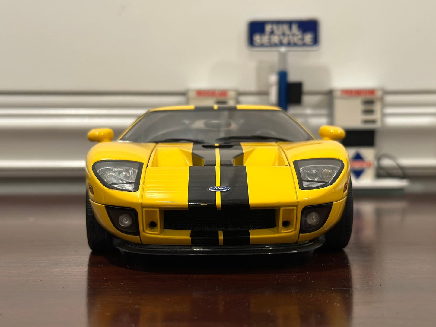 AUTOart 2004 Ford GT Yellow w/ Black Stripes 1/18 Scale Diecast Model Car | In Box - Product Image