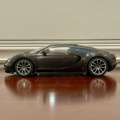AUTOart 2008 Bugatti Veyron 'Super Sport' Carbon-Fiber Black 1/18 Scale Diecast Model Car | In Box - Product Image