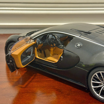 AUTOart 2008 Bugatti Veyron 'Super Sport' Carbon-Fiber Black 1/18 Scale Diecast Model Car | In Box - Product Image
