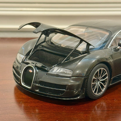 AUTOart 2008 Bugatti Veyron 'Super Sport' Carbon-Fiber Black 1/18 Scale Diecast Model Car | In Box - Product Image