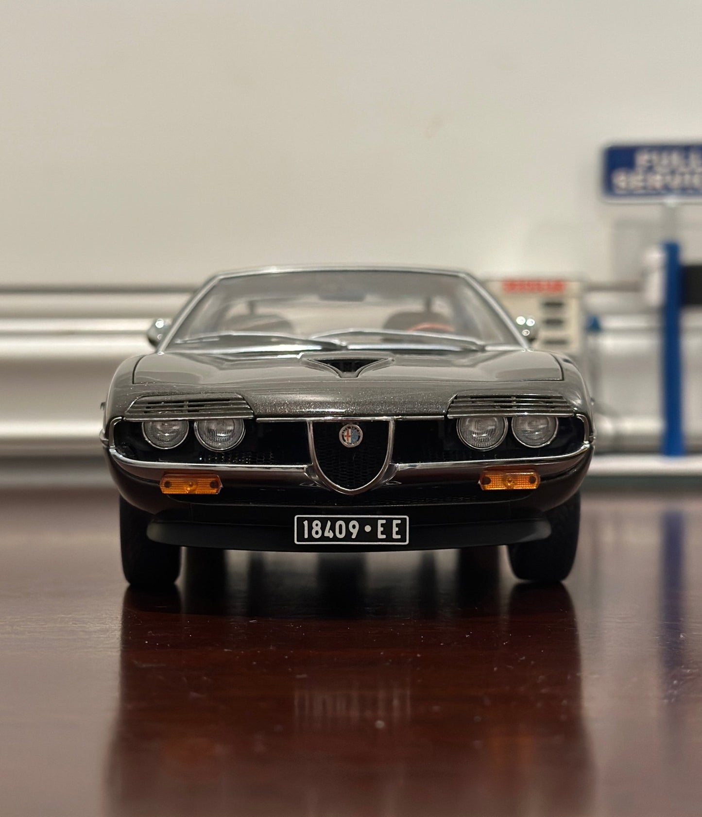 AUTOart Alfa Romeo Montreal Dark Charcoal 1/18 Scale Diecast Model Car - Product Image