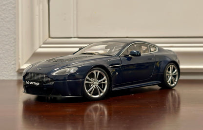 AUTOart Aston Martin V12 Midnight Blue 1/18 Scale Diecast Model Car - Product Image