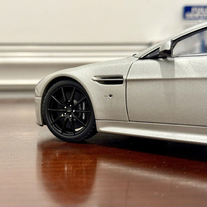 AUTOart Aston Martin V12 Vantage S Meteorite Silver 1/18 Scale Diecast Model Car - Product Image