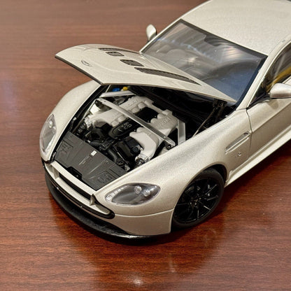 AUTOart Aston Martin V12 Vantage S Meteorite Silver 1/18 Scale Diecast Model Car - Product Image