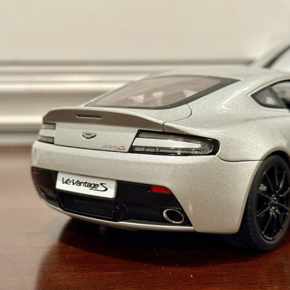 AUTOart Aston Martin V12 Vantage S Meteorite Silver 1/18 Scale Diecast Model Car - Product Image