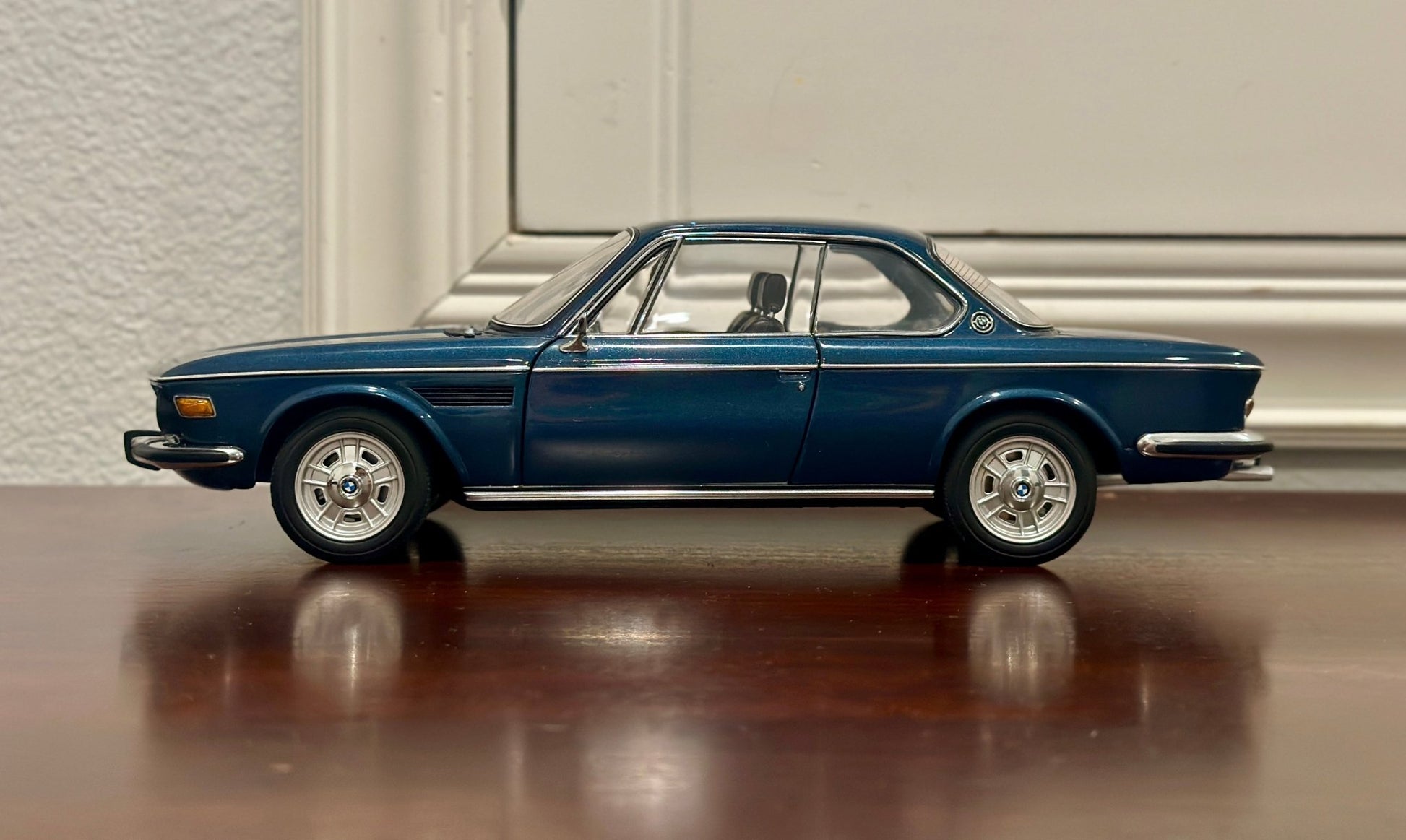 AUTOart BMW 3.0 CSI Metallic Blue 1/18 Scale Diecast Model Car - Product Image