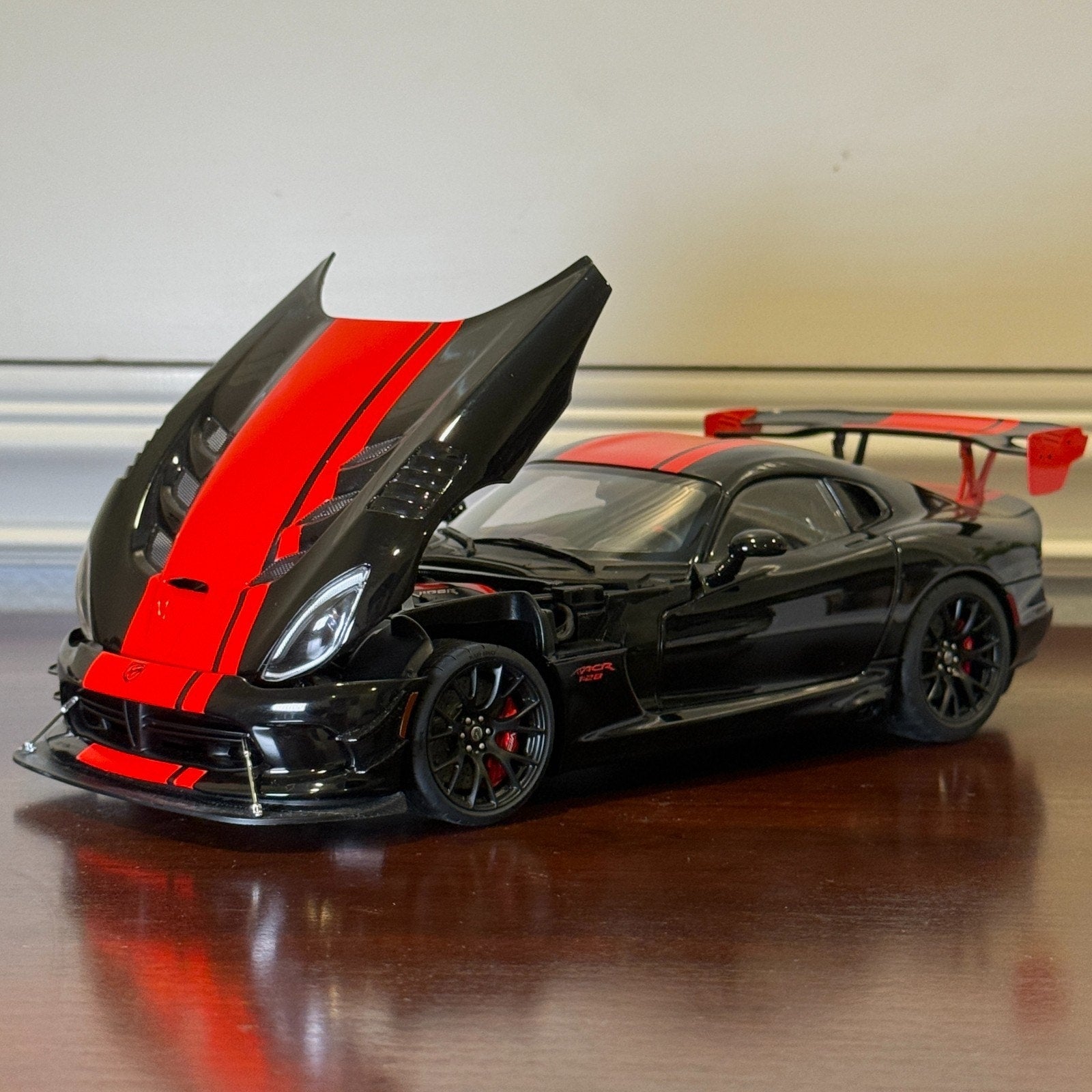 AUTOart Dodge Viper ACR Black/Red Stripes AUTOart Composite Model Car | In Box - Product Image