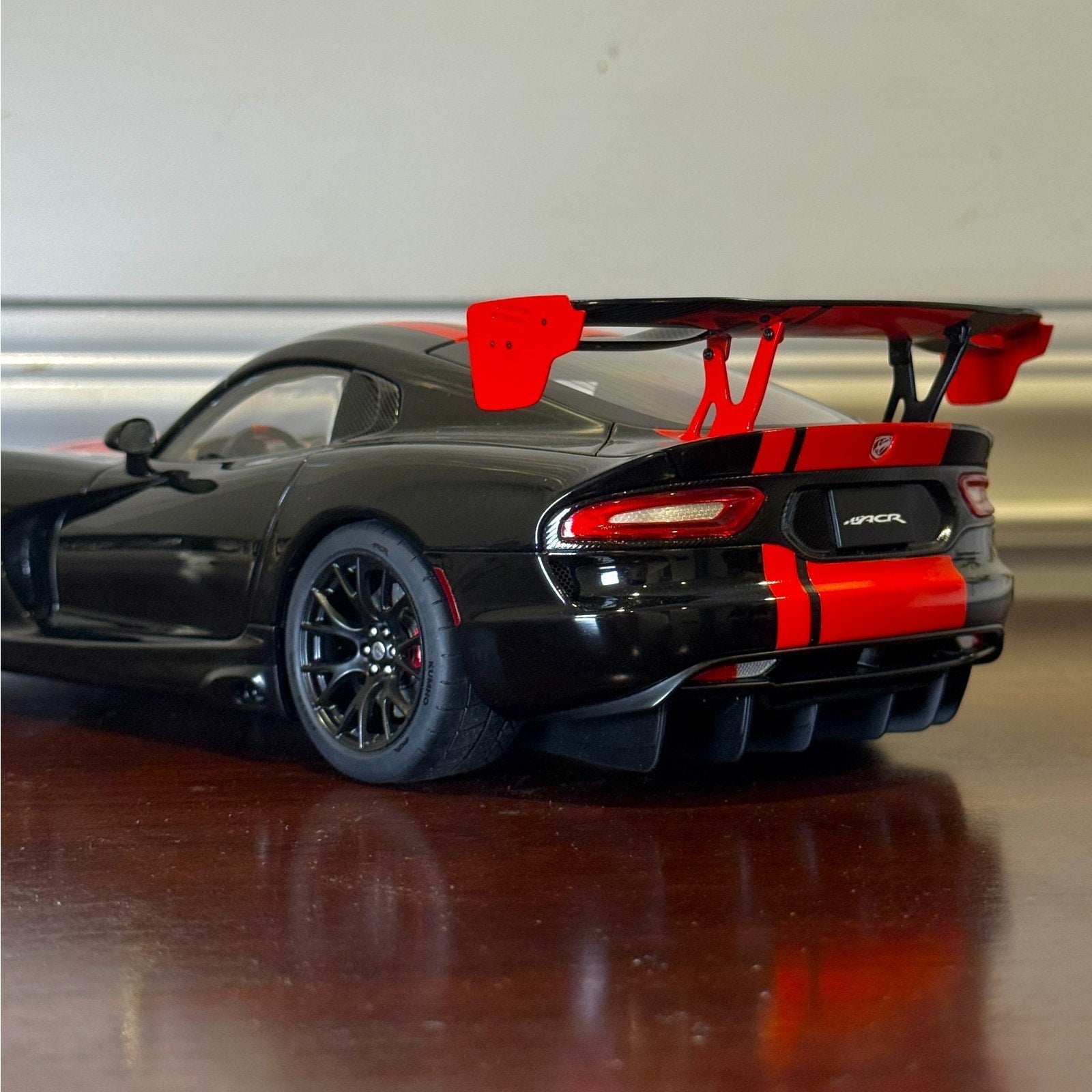 AUTOart Dodge Viper ACR Black/Red Stripes AUTOart Composite Model Car | In Box - Product Image