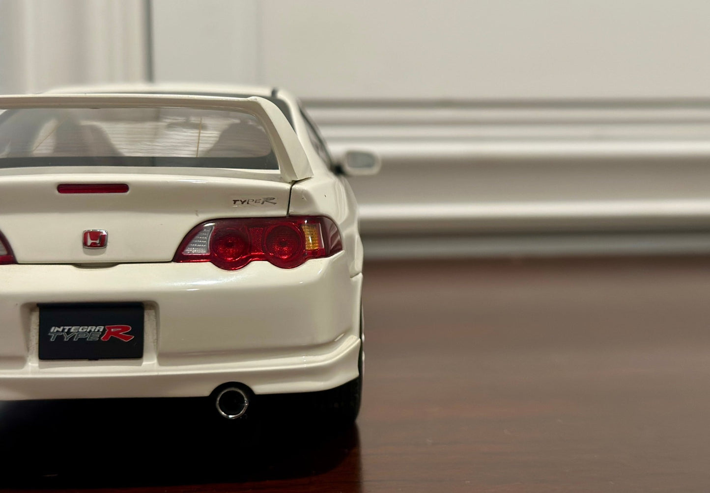 AUTOart Honda Acura Integra Type-R Champion White 1/18 Scale Diecast Model Car - Product Image