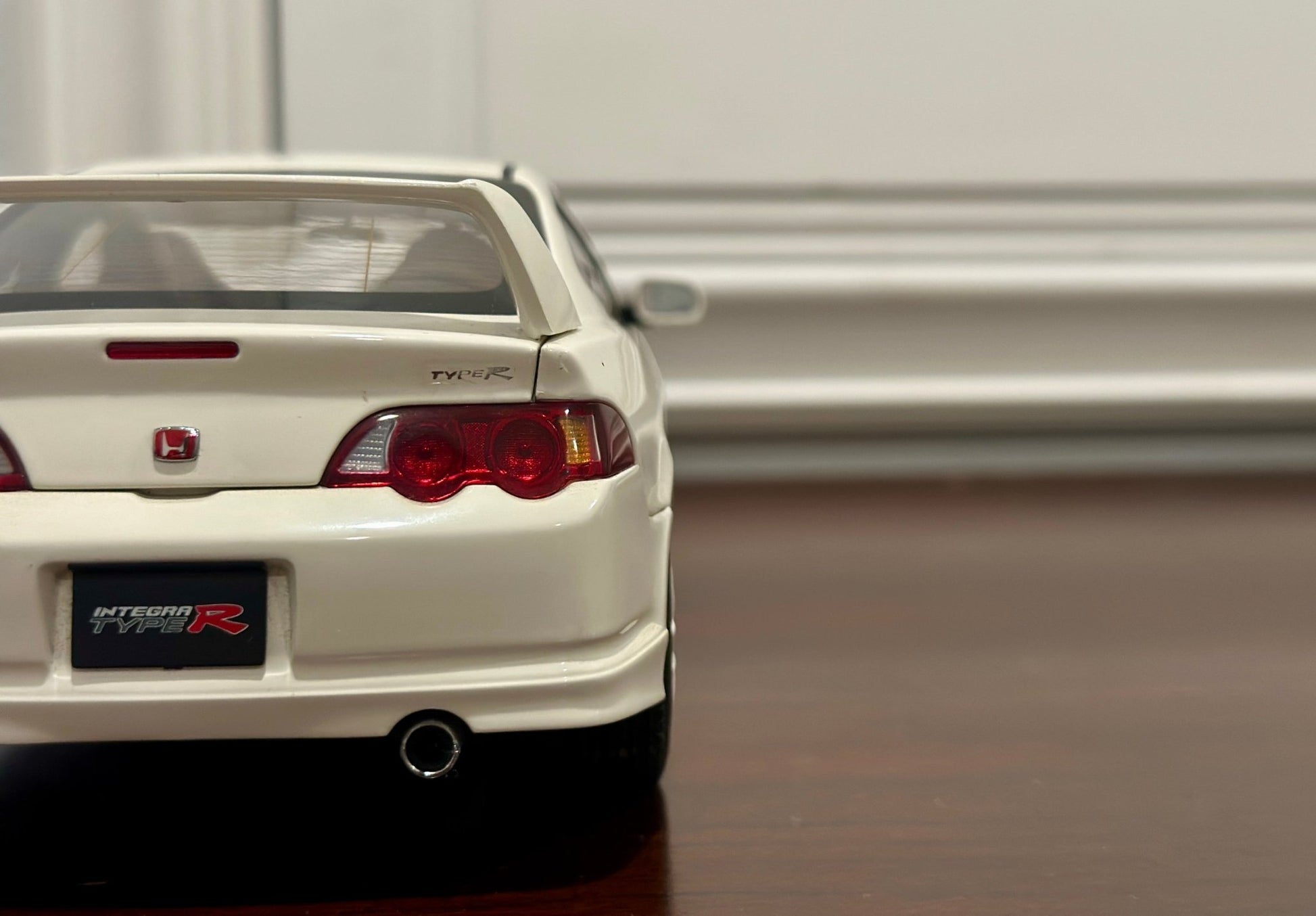 AUTOart Honda Acura Integra Type-R Champion White 1/18 Scale Diecast Model Car - Product Image