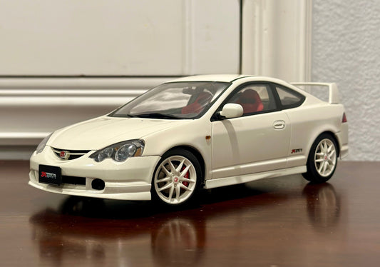 AUTOart Honda Acura Integra Type-R Champion White 1/18 Scale Diecast Model Car - Product Image
