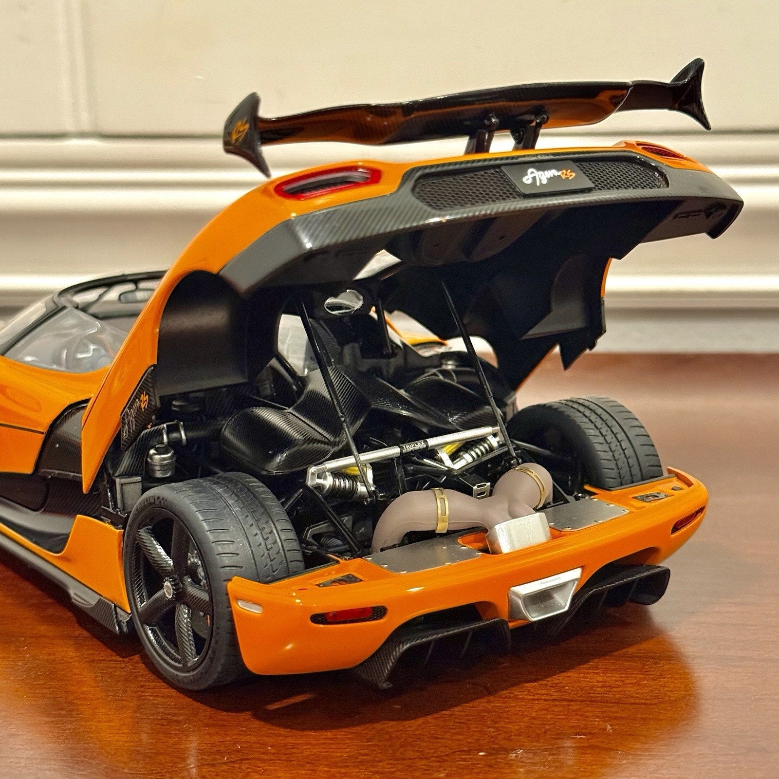 AUTOart Koenigsegg Agera RS Orange w/ Carbon Fiber 1/18 Scale Diecast Model Car - Product Image