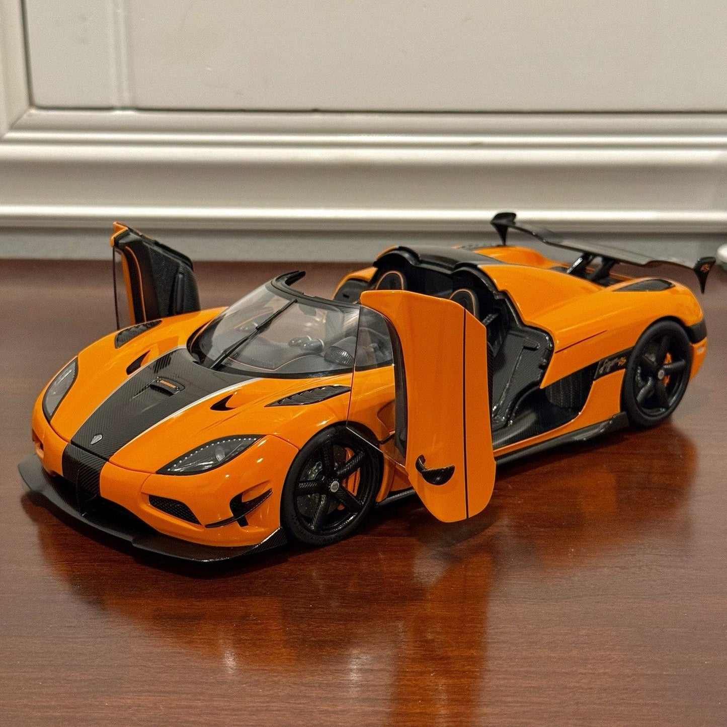 AUTOart Koenigsegg Agera RS Orange w/ Carbon Fiber 1/18 Scale Diecast Model Car - Product Image