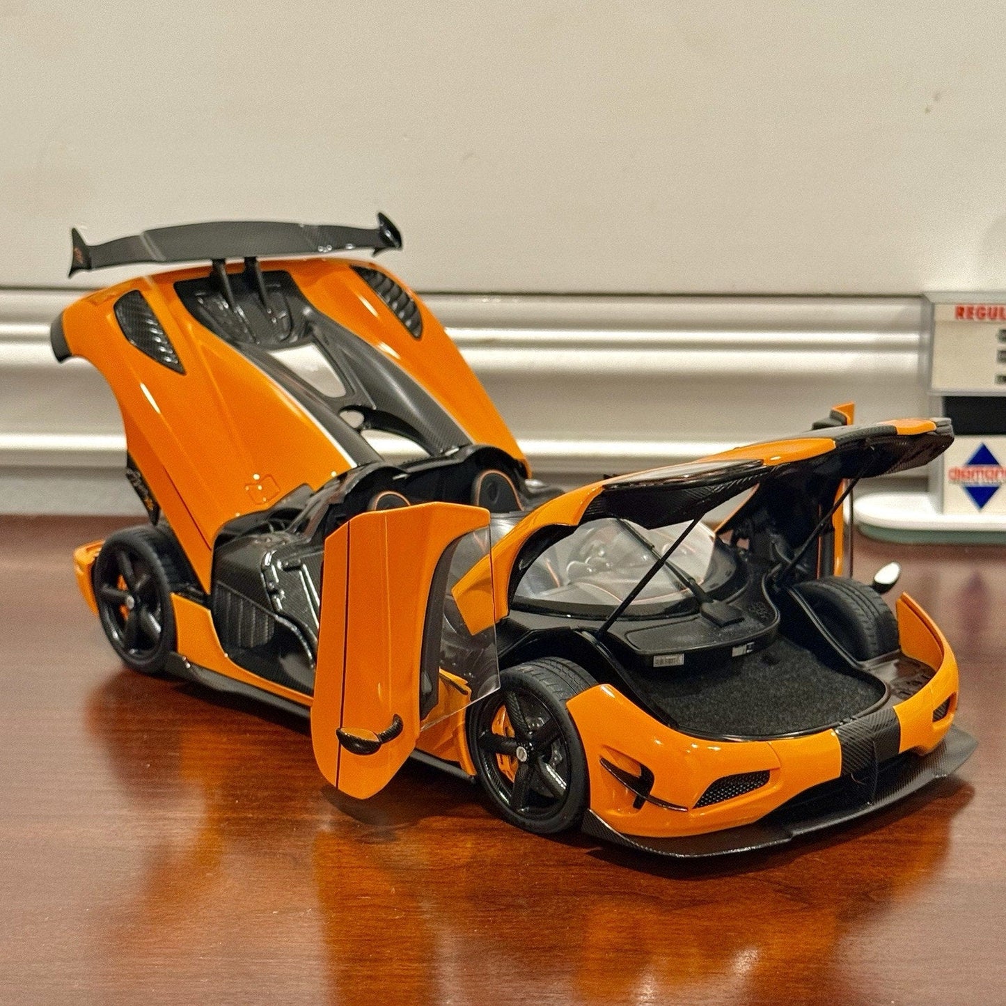 AUTOart Koenigsegg Agera RS Orange w/ Carbon Fiber 1/18 Scale Diecast Model Car - Product Image