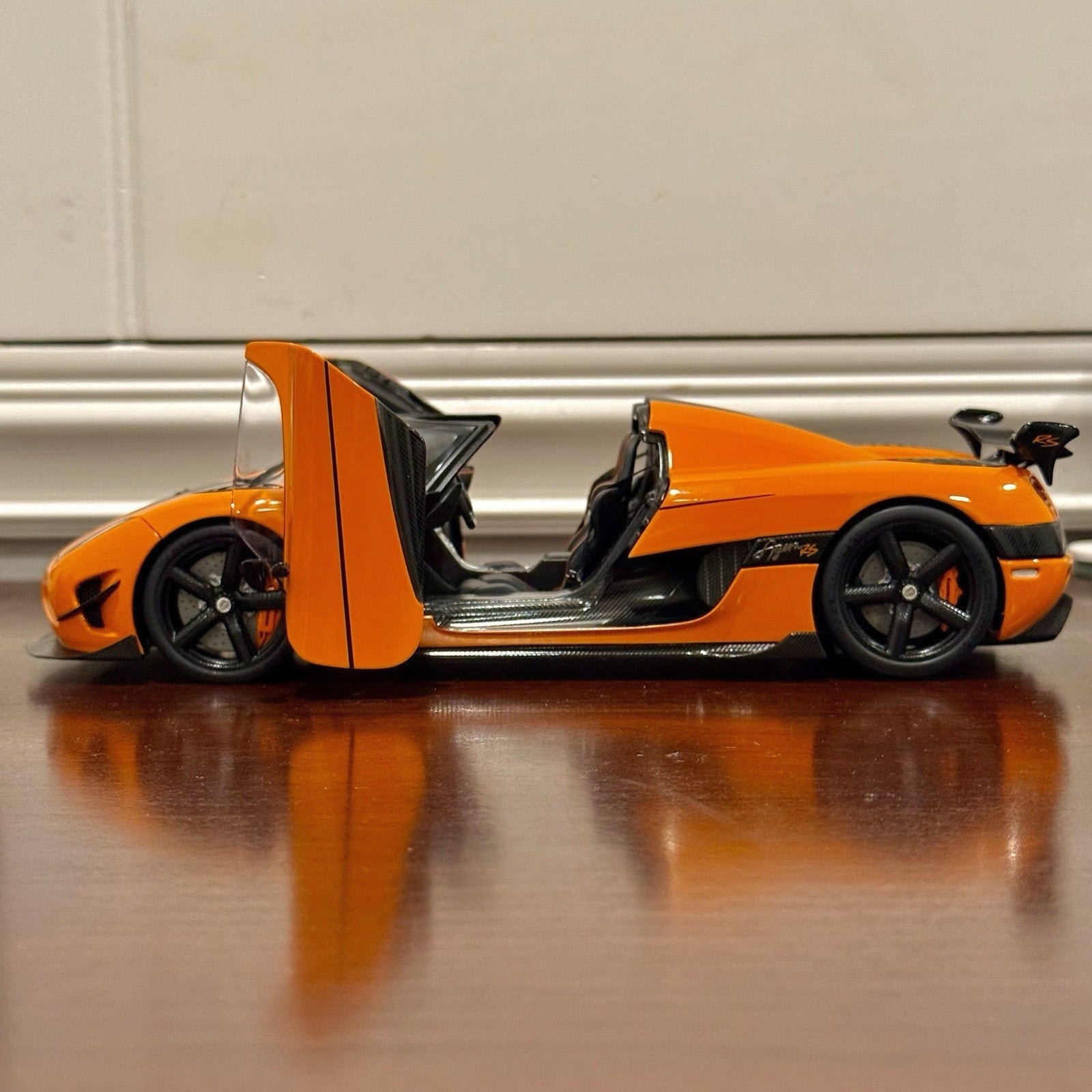 AUTOart Koenigsegg Agera RS Orange w/ Carbon Fiber 1/18 Scale Diecast Model Car - Product Image