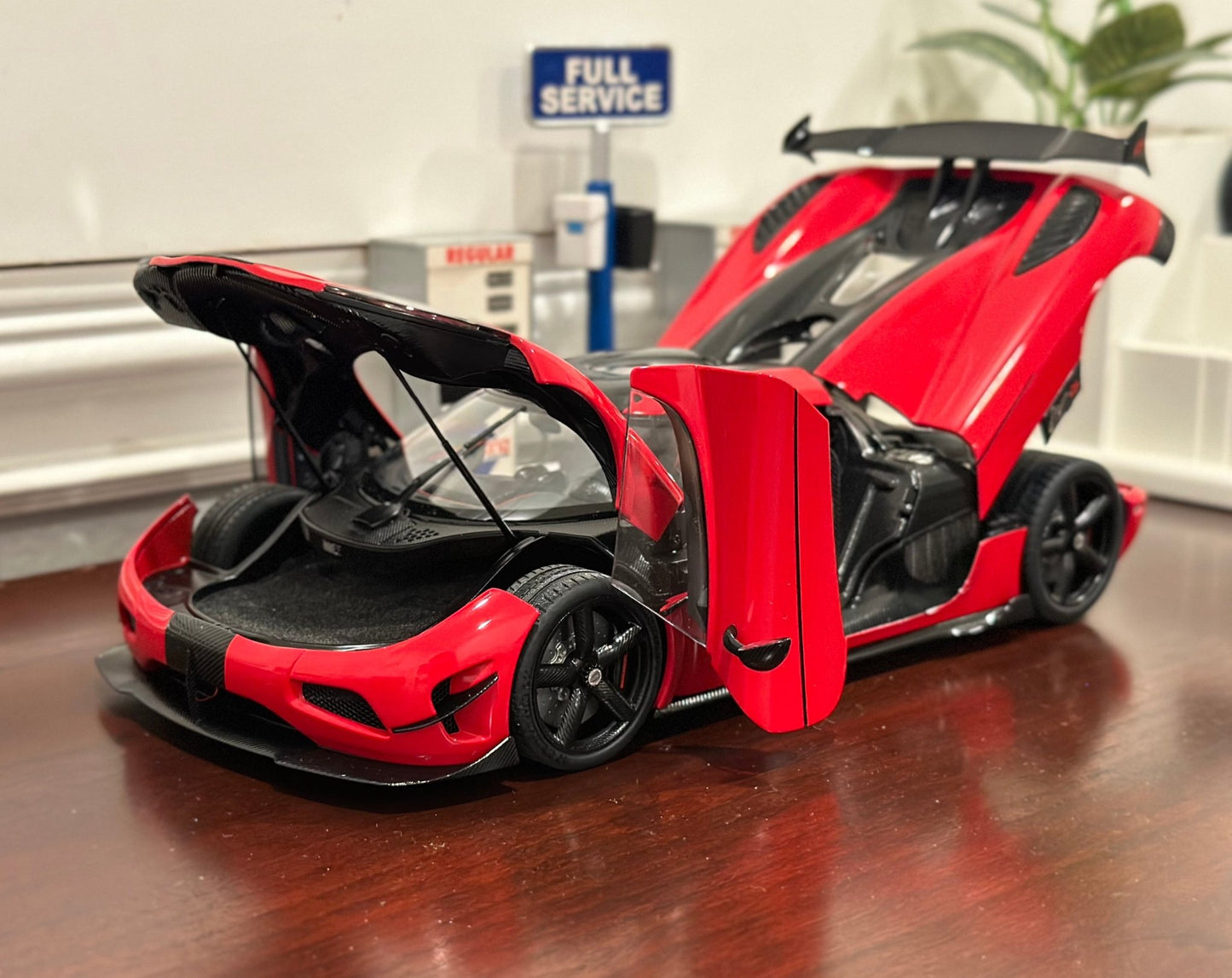 AUTOart Koenigsegg Agera RS Red w/ Carbon Fiber 1/18 Scale Diecast Model Car | In Box - Product Image