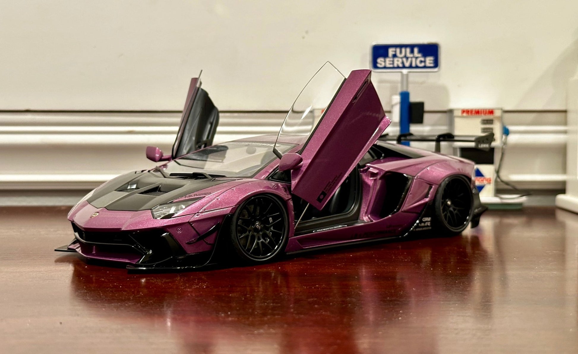 AUTOart Lamborghini Aventador 'Liberty Walk' SE30 Purple 1/18 Scale Diecast Model Car | In Box - Product Image