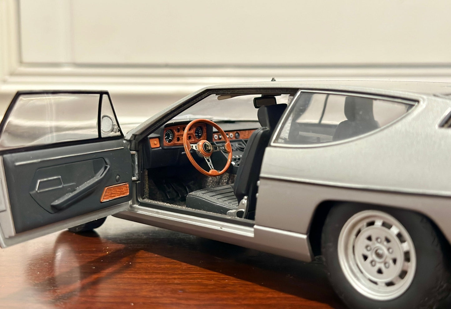 AUTOart Lamborghini Espada Metallic Gray 1/18 Scale Diecast Model Car - Product Image