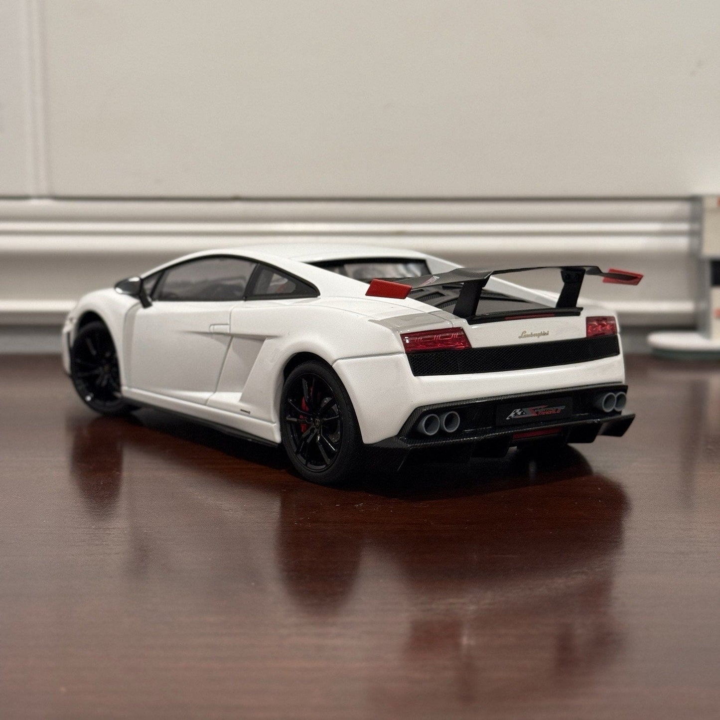 AUTOart Lamborghini Gallardo LP-570 'Supertrofeo Stradale' White 1/18 Scale Diecast Model Car | In Box - Product Image