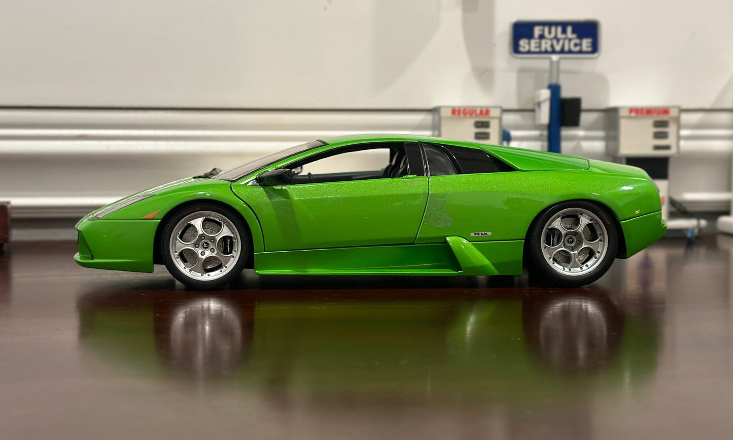AUTOart Lamborghini Murcielago Verde Green 1/18 Scale Diecast Model Car | Parts Car - Product Image