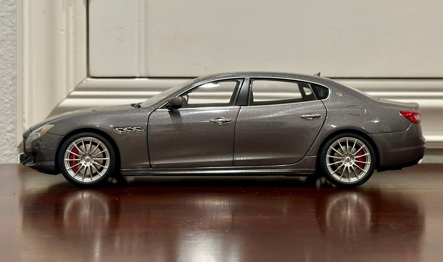 AUTOart Maserati Quattroporte GTS 1/18 Scale Diecast Model Car - Product Image