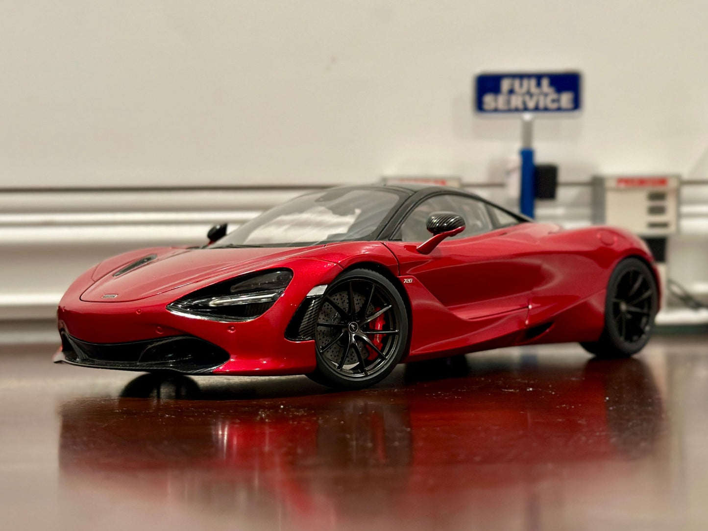 AUTOart McLaren 720s Metallic Red 1/18 Scale Diecast Model Car | In Box - Product Image