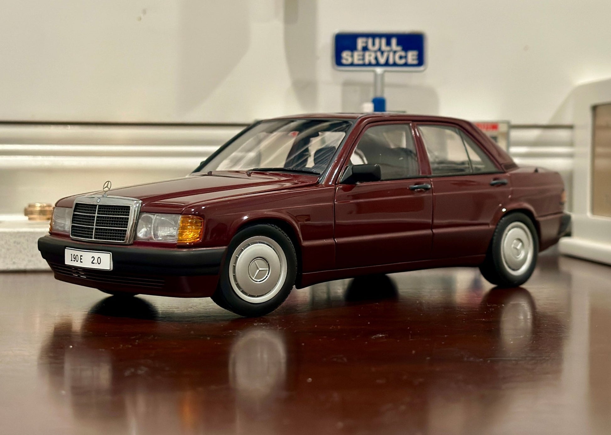 AUTOart Mercedes Benz 190E 2.0 Barolo Red 1/18 Scale Diecast Model Car - Product Image