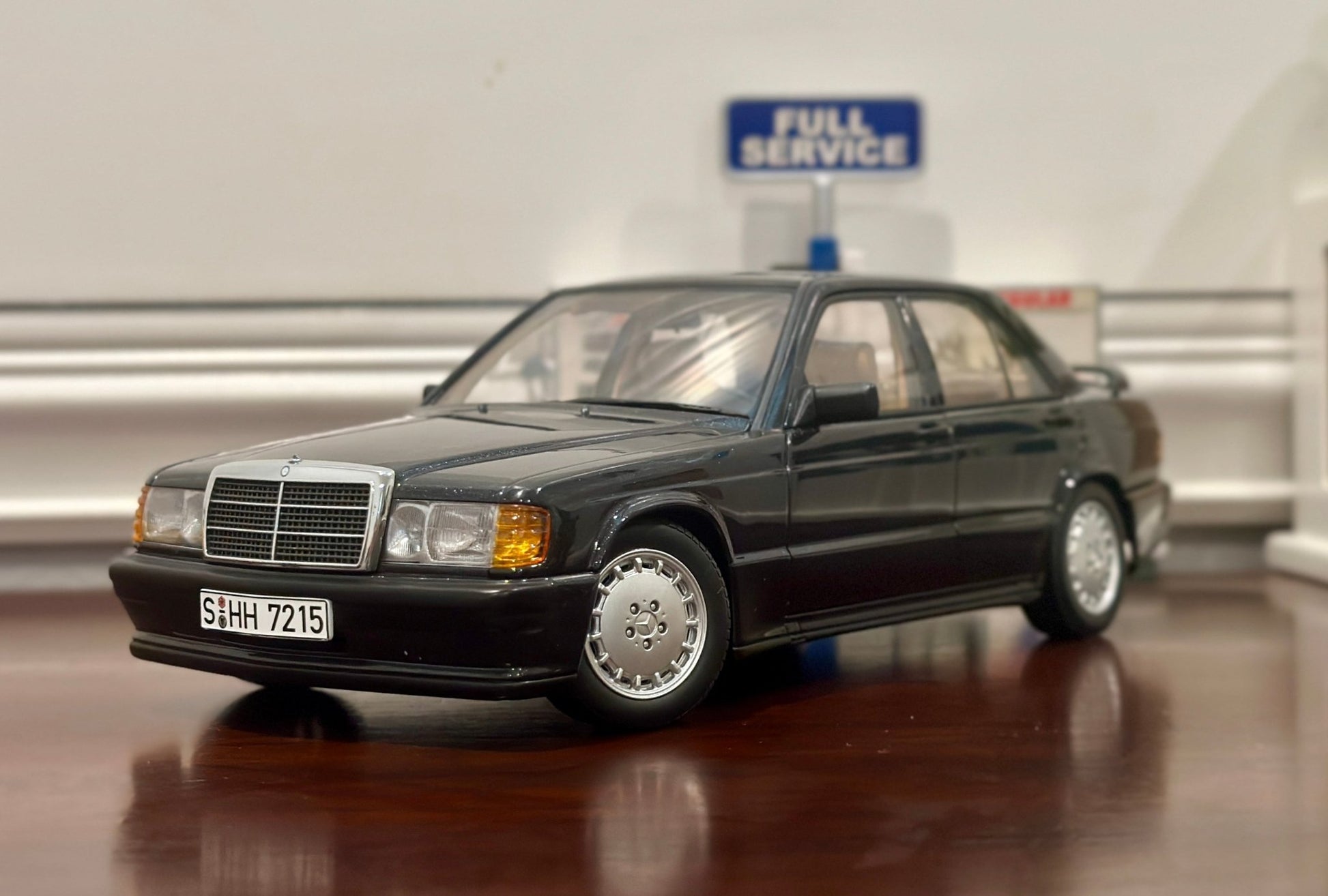AUTOart Mercedes Benz 190E 2.3 Blue Black 1/18 Scale Diecast Model Car - Product Image