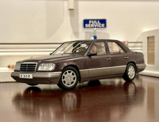 AUTOart Mercedes Benz E320 Metallic Purple 1/18 Scale Diecast Model Car - Product Image