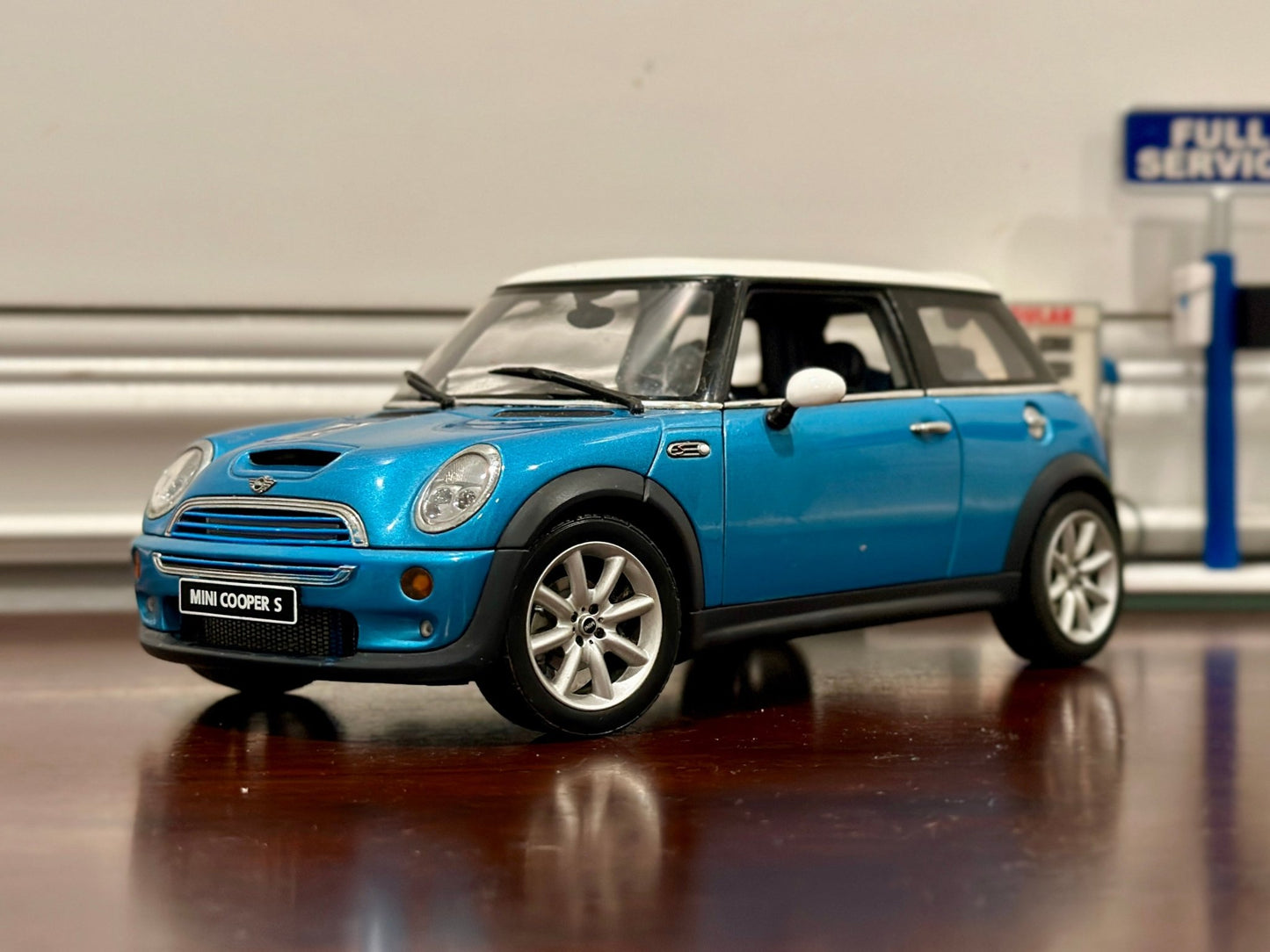AUTOart Mini Cooper S Blue/White 1/18 Scale Diecast Model Car - Product Image