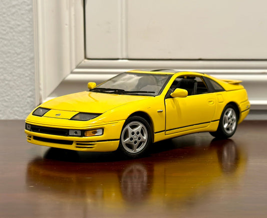AUTOart Nissan Fairlady Z 'Z32' Yellow 1/18 Scale Diecast Model Car - Product Image