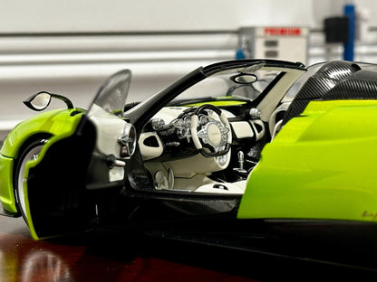 AUTOart Pagani Huayra Roadster 'Verde Firenze' Green 1/18 Scale Diecast Model Car | In Box - Product Image