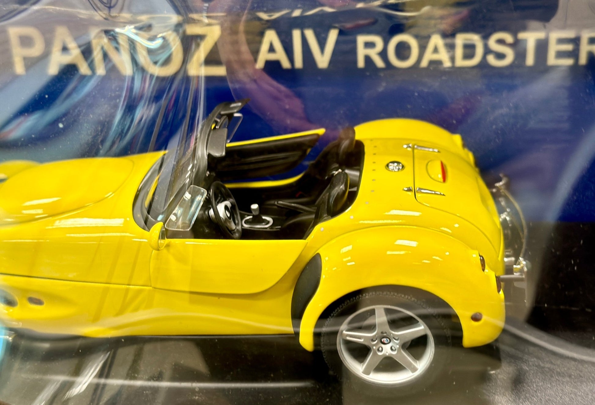 AUTOart Panoz AIV Roadster Yellow 1/18 Scale Diecast Model Car | New - Product Image