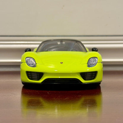 AUTOart Porsche 918 Spyder 'Weissach Package' Acid Green 1/18 Scale Diecast Model Car | In Box - Product Image