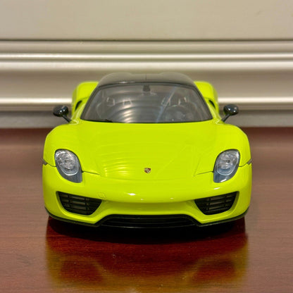 AUTOart Porsche 918 Spyder 'Weissach Package' Acid Green 1/18 Scale Diecast Model Car | In Box - Product Image