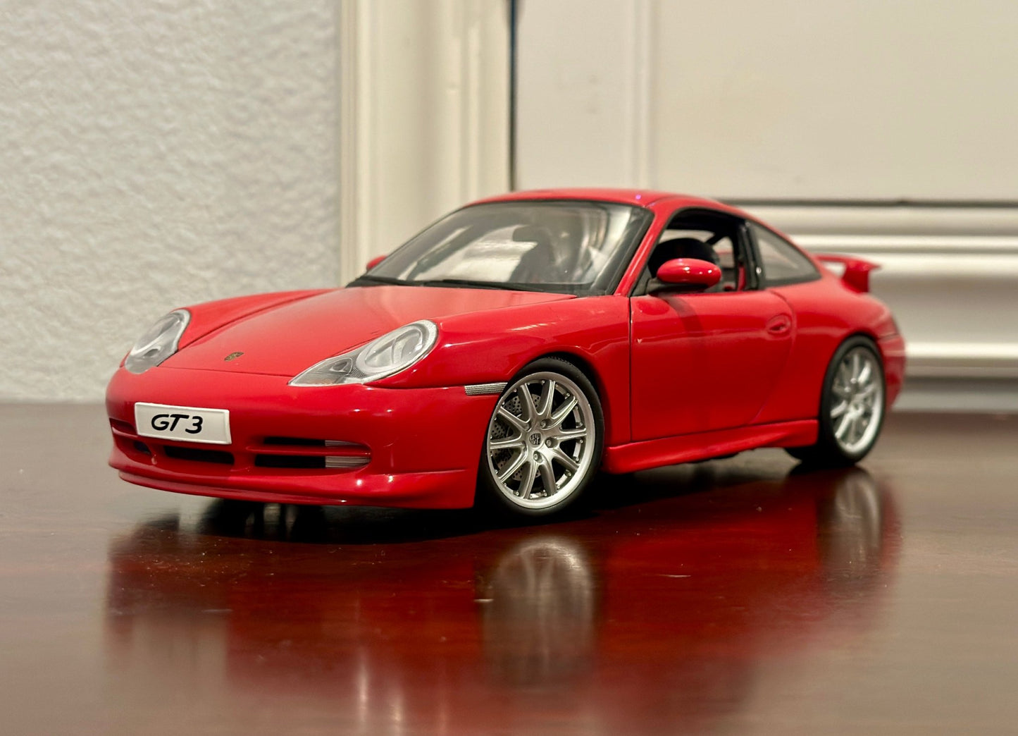 AUTOart Porsche 996 GT3 Guards Red 1/18 Scale Diecast Model Car - Product Image