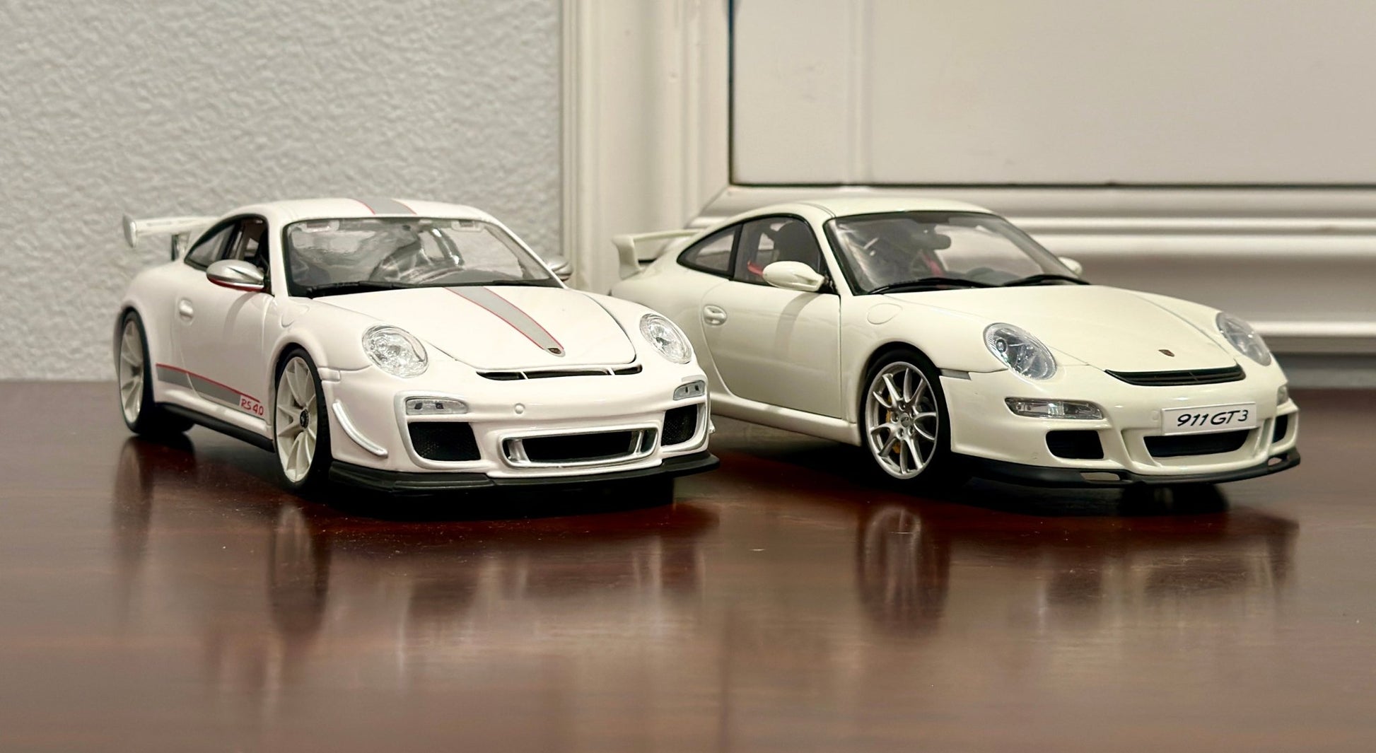 AUTOart Porsche 997 GT3 White 1/18 Scale Diecast Model Car - Product Image