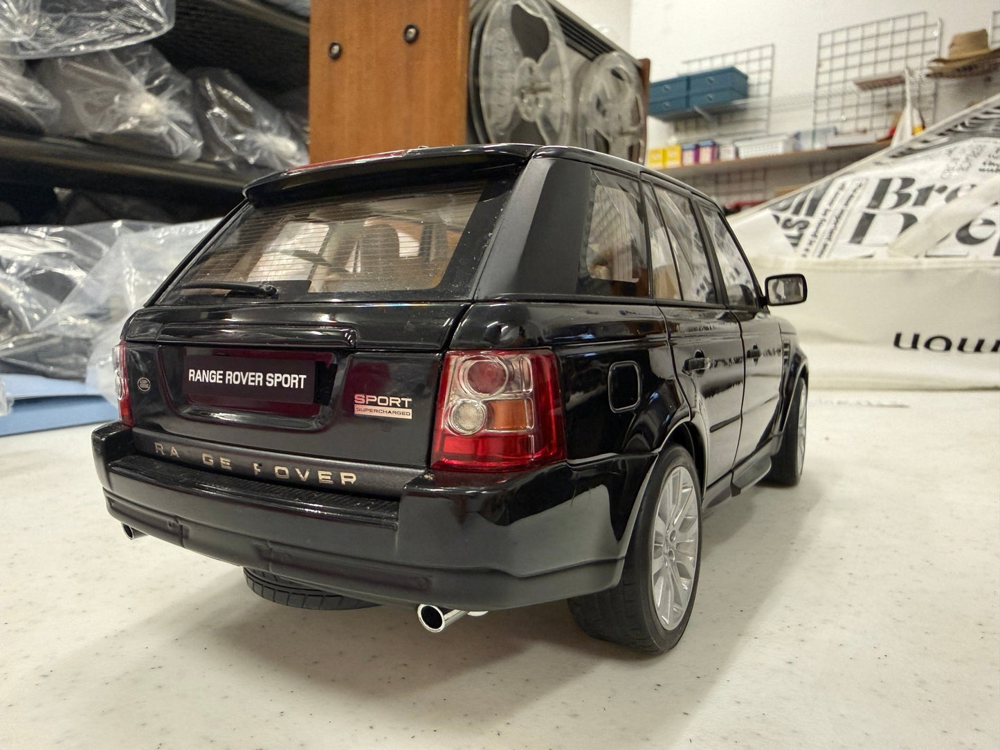 AUTOart Range Rover Sport Black 1/18 Scale Diecast Model Car - Product Image