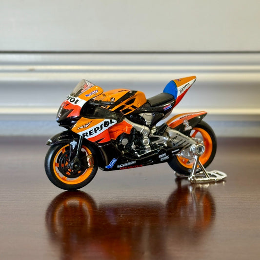 1/18 Honda RCV211 Repsol Racing Bike Maisto Model Bike | In Box