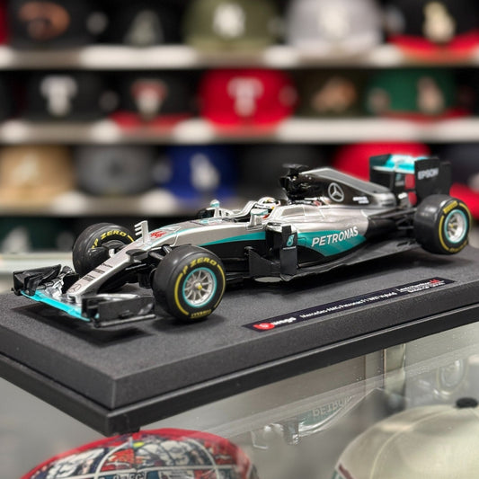 Bburago 1/18 Mercedes Benz AMG Petronas F1 FW07 Lewis Hamilton British GP | New - Product Image