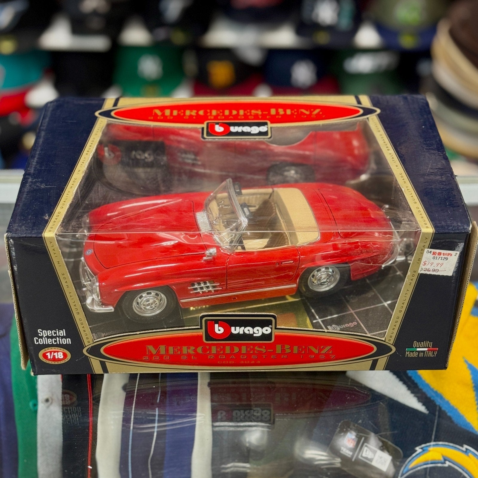 Bburago 1957 Mercedes 300SL Roadster Red 1/18 Scale Diecast Model Car | New - Product Image