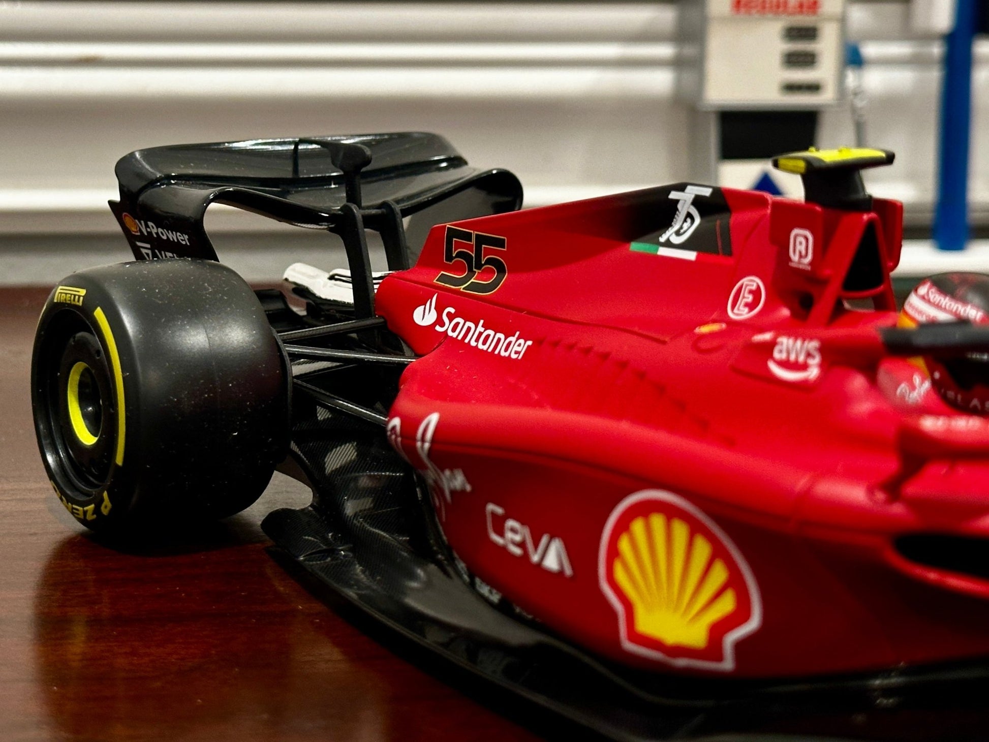 Bburago Ferrari Formula 1 'Carlos Sainz' 1/18 Scale Diecast Model F1 Car | New - Product Image