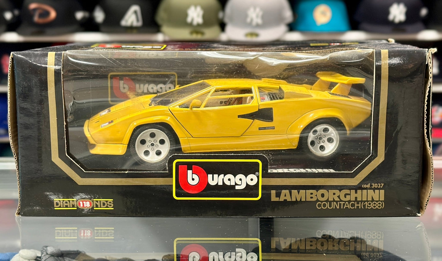 Bburago Lamborghini Countach Yellow 1/18 Scale Diecast Model Car | New - Product Image