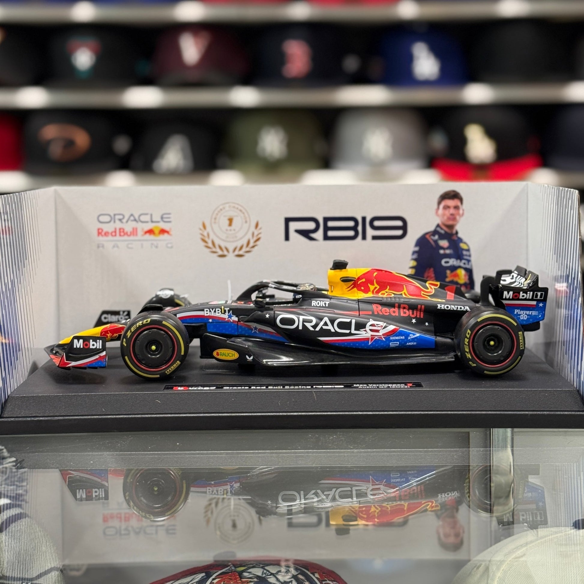 Bburago Red Bull Formula 1 F1 'Max Verstappen - Austin GP' 1/18 Scale Model F1 Car | New - Product Image