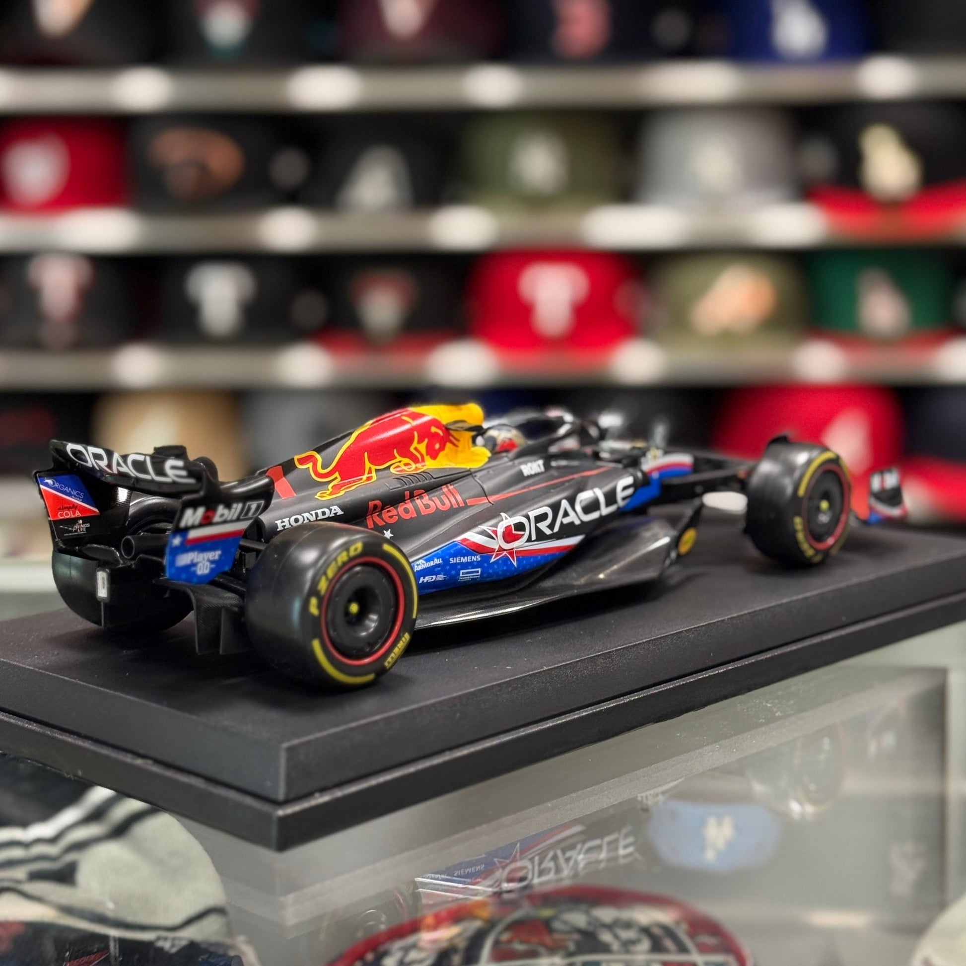 Bburago Red Bull Formula 1 F1 'Max Verstappen - Austin GP' 1/18 Scale Model F1 Car | New - Product Image